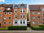 Gebäudeansicht - Kernsanierte 3-Zi.-2.OG-Wohnung mit Balkon