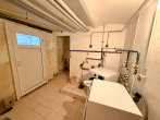 Waschkeller - Gepflegtes Altbau-Mehrfamilienhaus mit 4 WE, WEG-geteilt, 3/4 Whg. vermietet