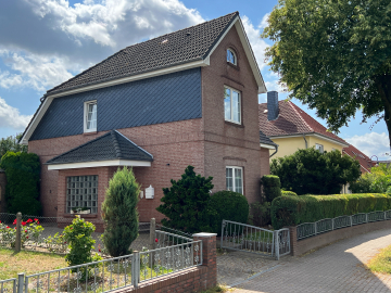 Einfamilienhaus mit großem Garten, 23628 Krummesse, Einfamilienhaus