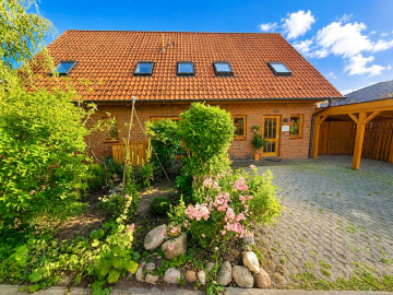 Einfamilienhaus auf Eigenland mit separater Praxis – 182,94 qm Wohn- u. Praxisfläche in Krummesse, 23628 Krummesse, Einfamilienhaus
