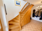 EG Flur - Einfamilienhaus auf Eigenland mit separater Praxis – 182,94 qm Wohn- u. Praxisfläche in Krummesse