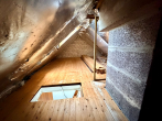 Spitzboden - Naturnaher Lage von St. Jürgen: Gepflegtes Reihenmittelhaus mit Garage & zwei Räumen als Nutzfläche