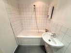 Badezimmer - Unvermietete 2-Zimmer-Wohnung in St. Lorenz Nord – ideal zur Eigennutzung oder Kapitalanlage