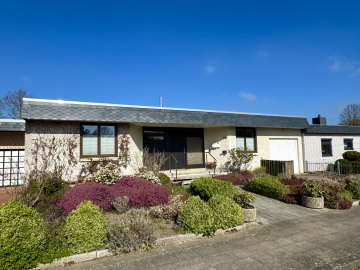 Gepflegter Bungalow mit Nutzfläche, 23562 Lübeck, Bungalow