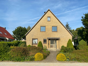 Einfamilienhaus mit viel Wohnfläche, 23628 Krummesse, Einfamilienhaus