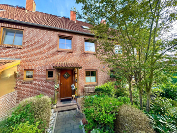 Modernes Reihenhaus mit viel Platz, 23617 Stockelsdorf, Reihenmittelhaus