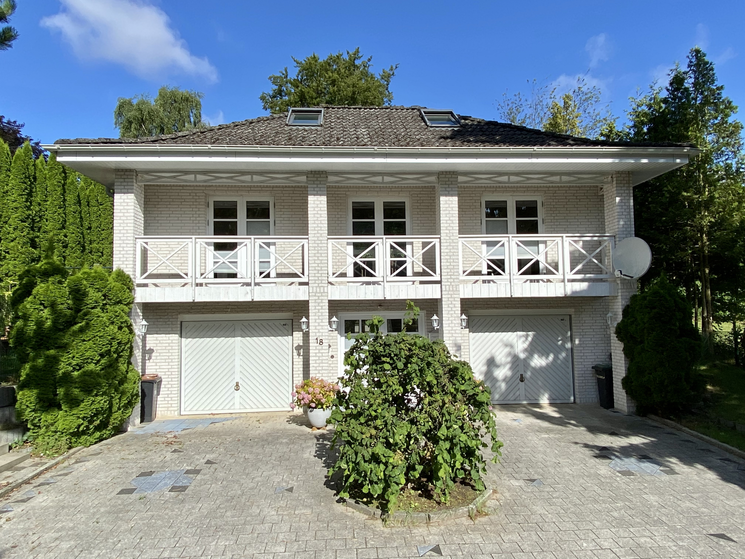 Modernes Einfamilienhaus in Naturlage